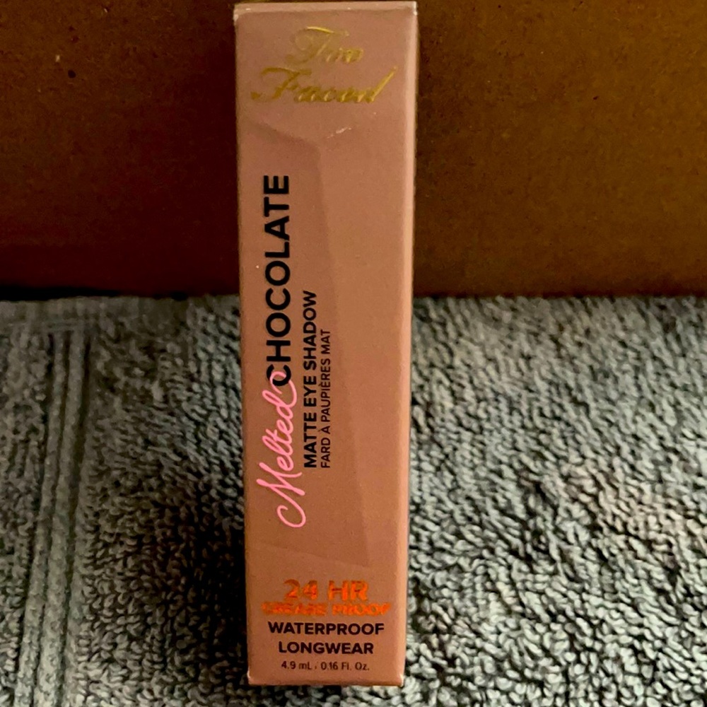 Too Faced Matte eye Shadow
